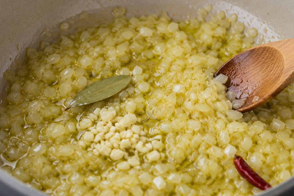 cebolla para arroz de tintorera