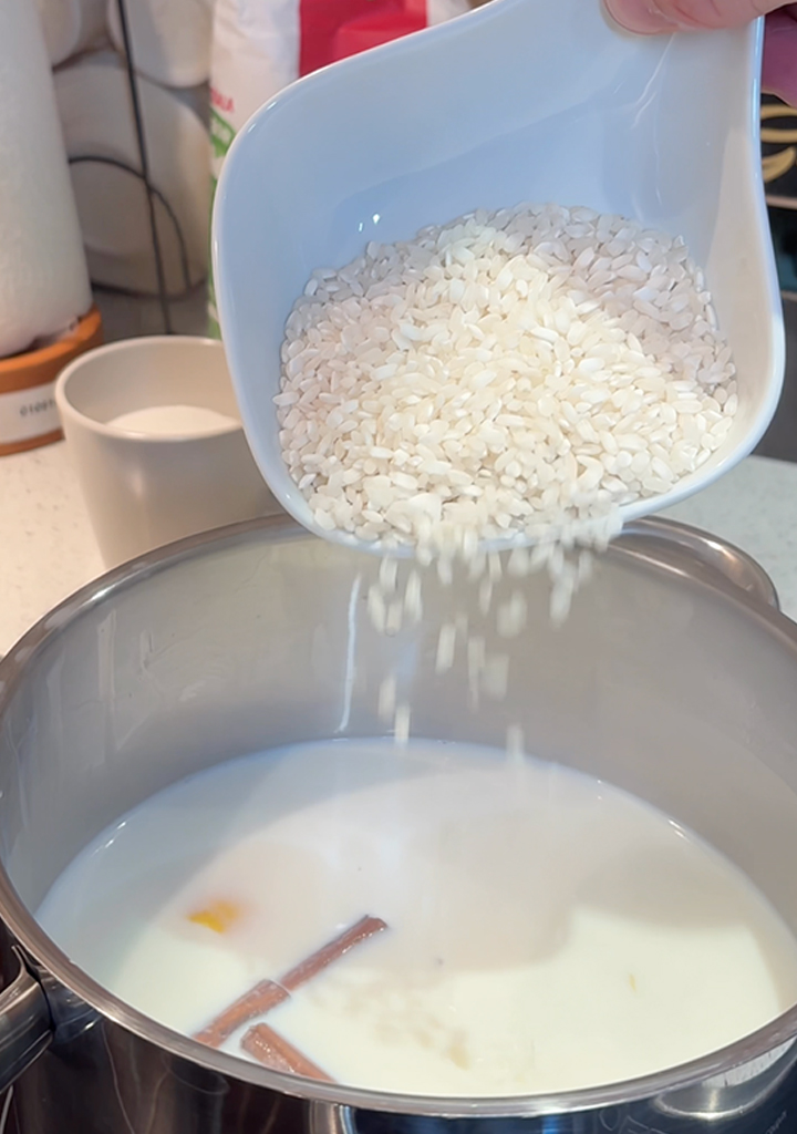 añadir el arroz la cigala Sabor